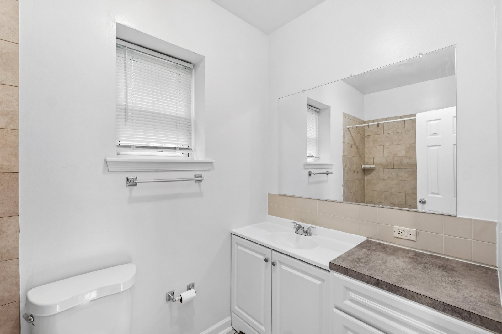 4813 Calvert Road - A property image