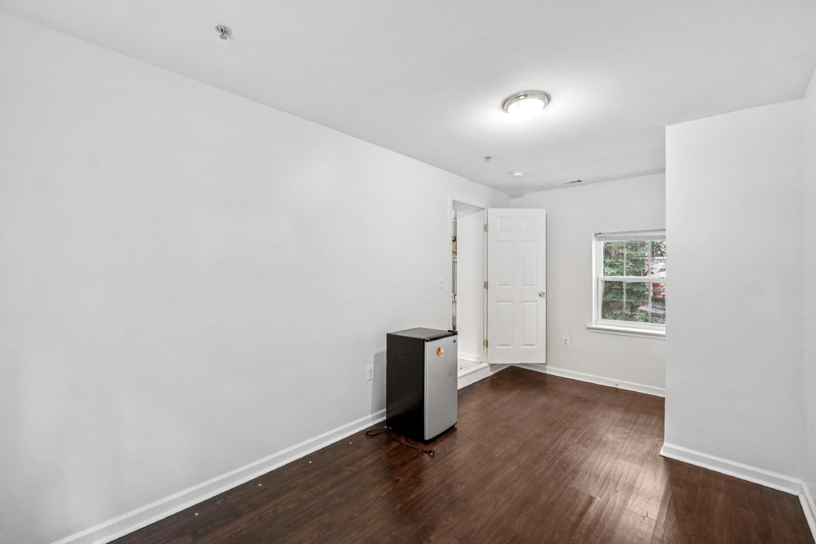 4813 Calvert Road - D property image