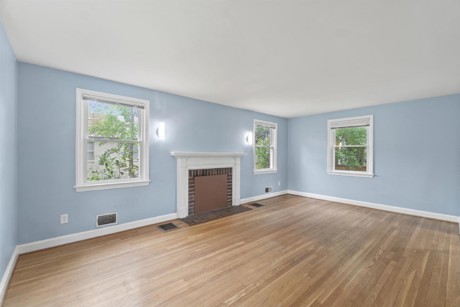 7210 Dartmouth Avenue - 1 property image