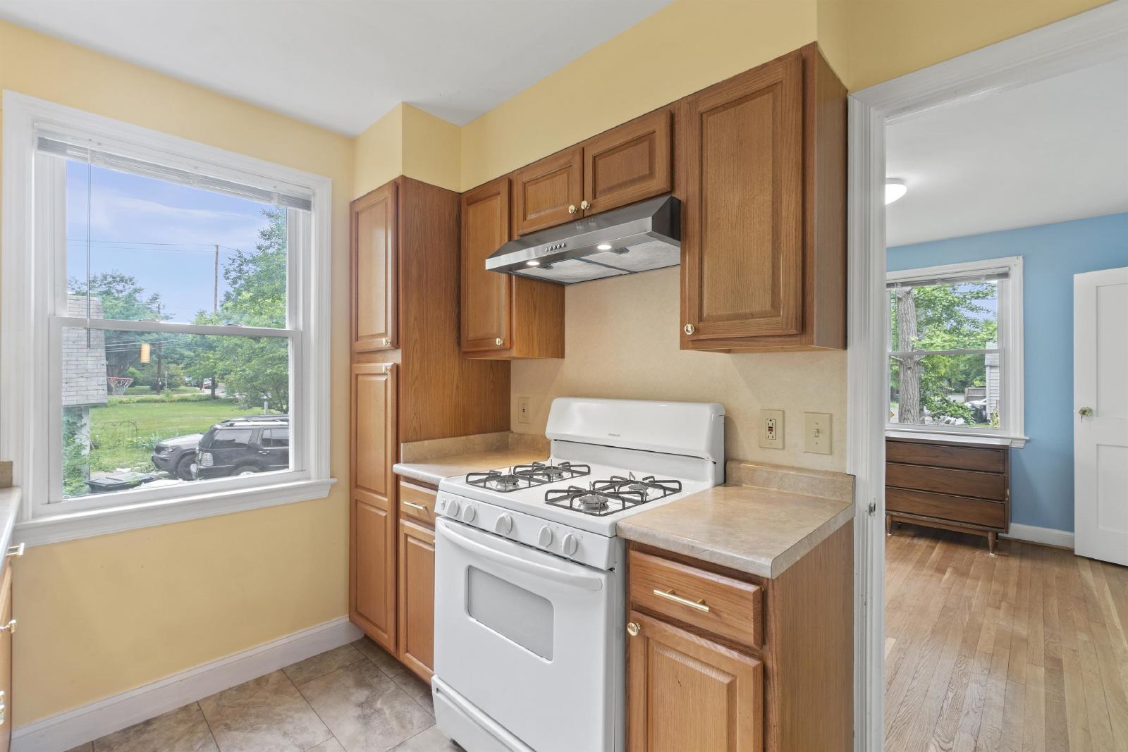 7210 Dartmouth Avenue - 1 property image