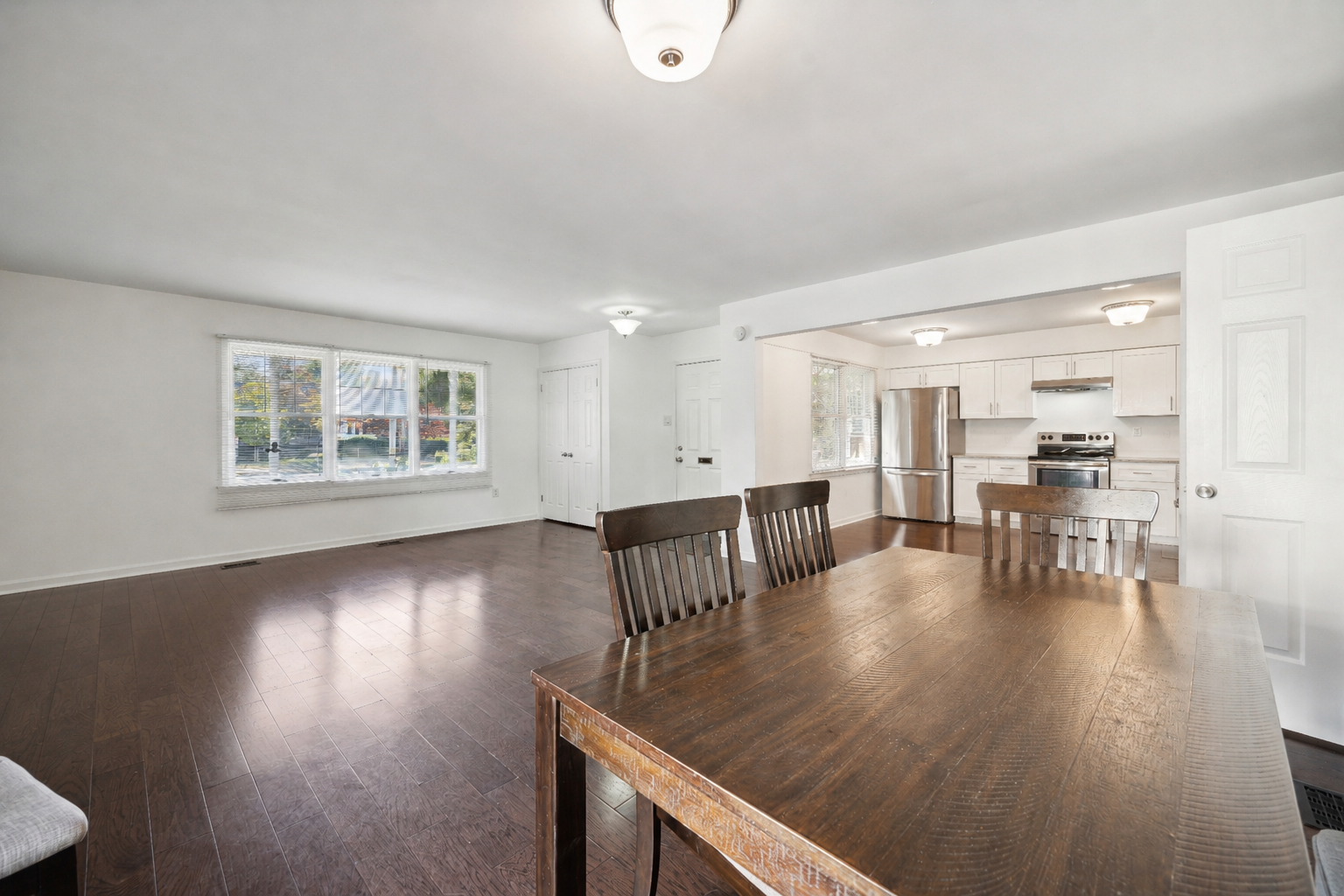 5012 Quebec Street - B property image