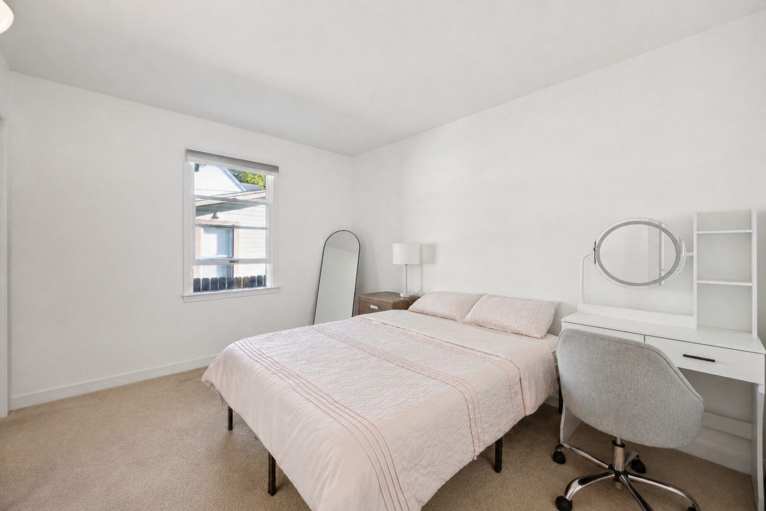 5012 Quebec Street - B property image