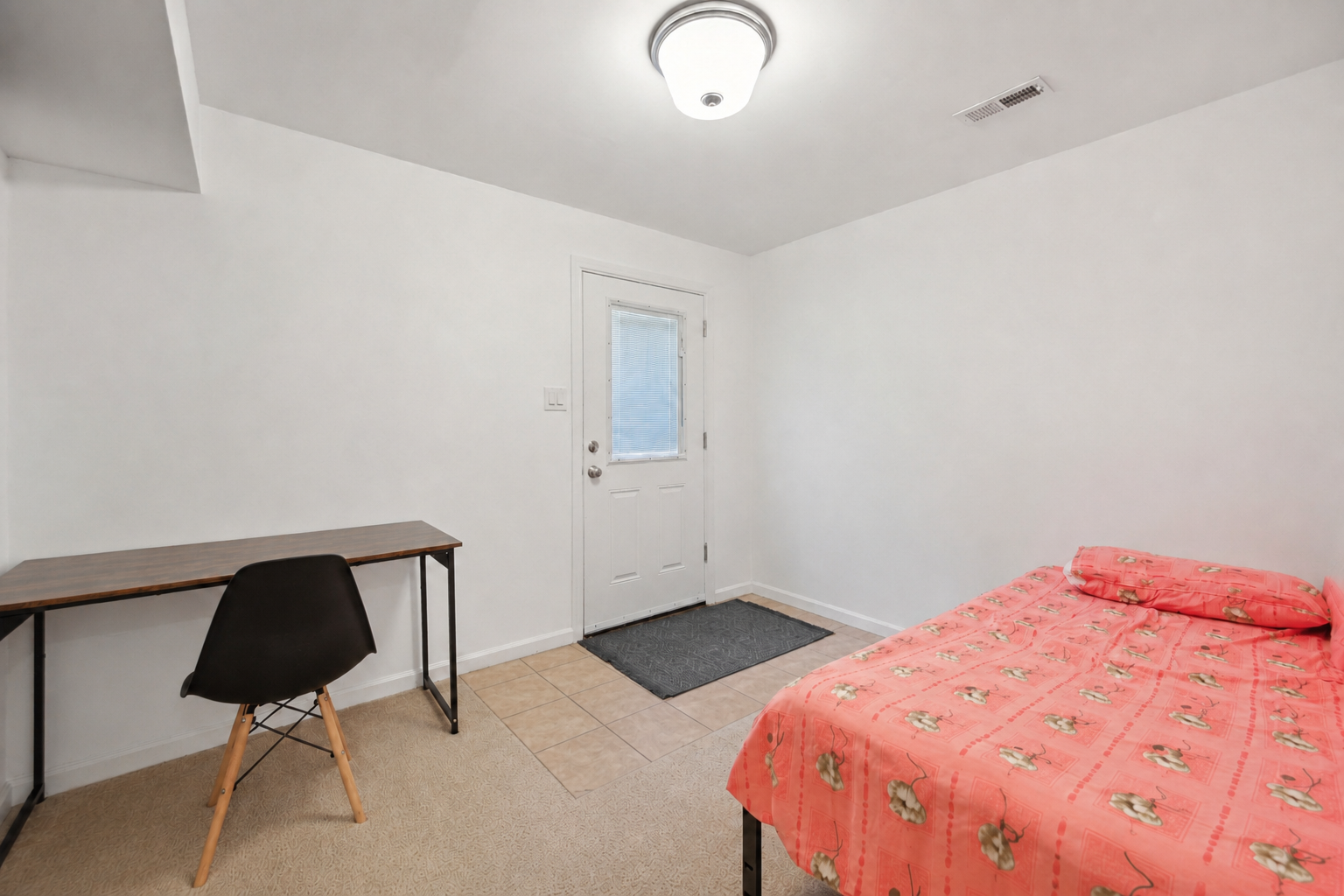 5012 Quebec Street - B property image