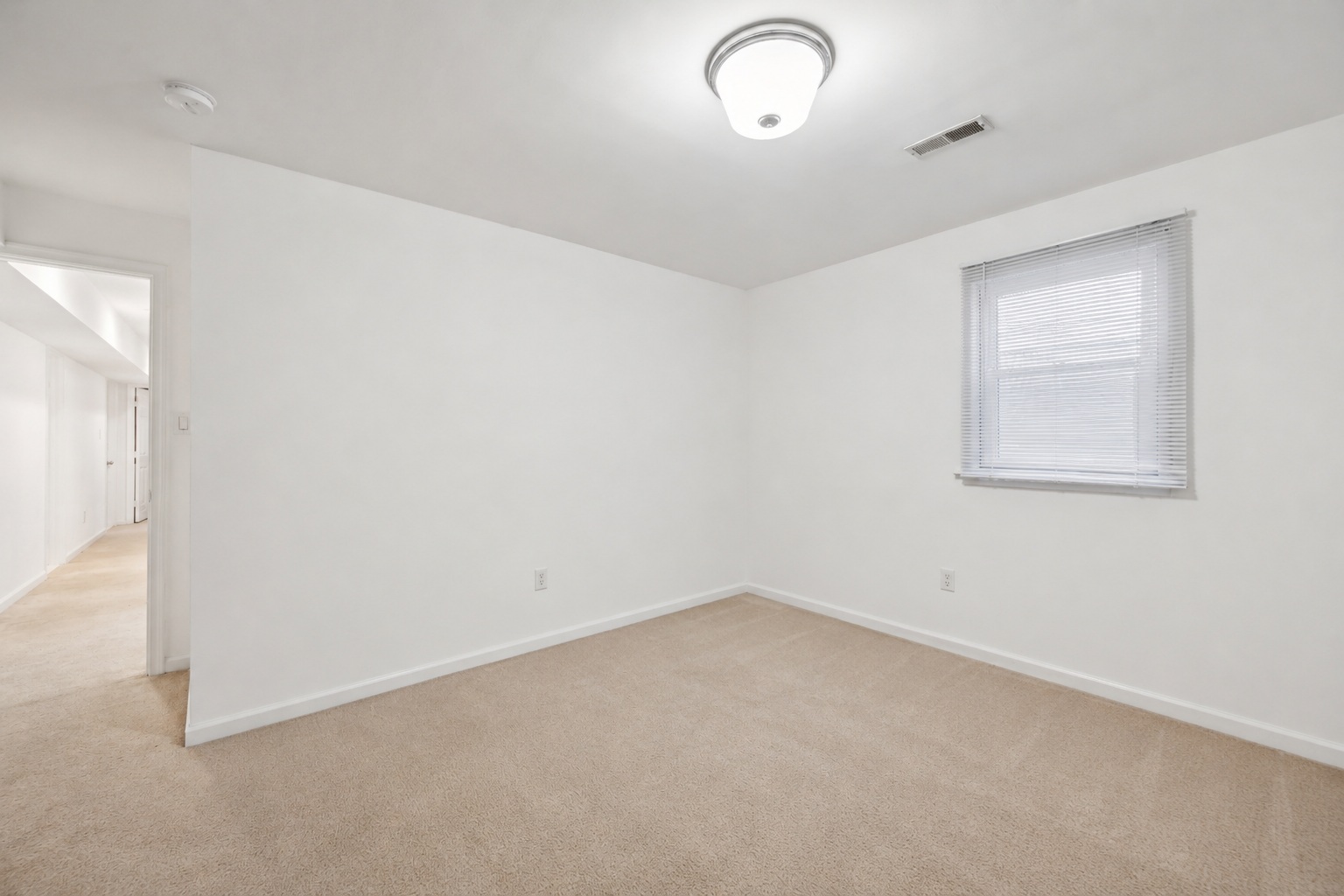 5012 Quebec Street - B property image