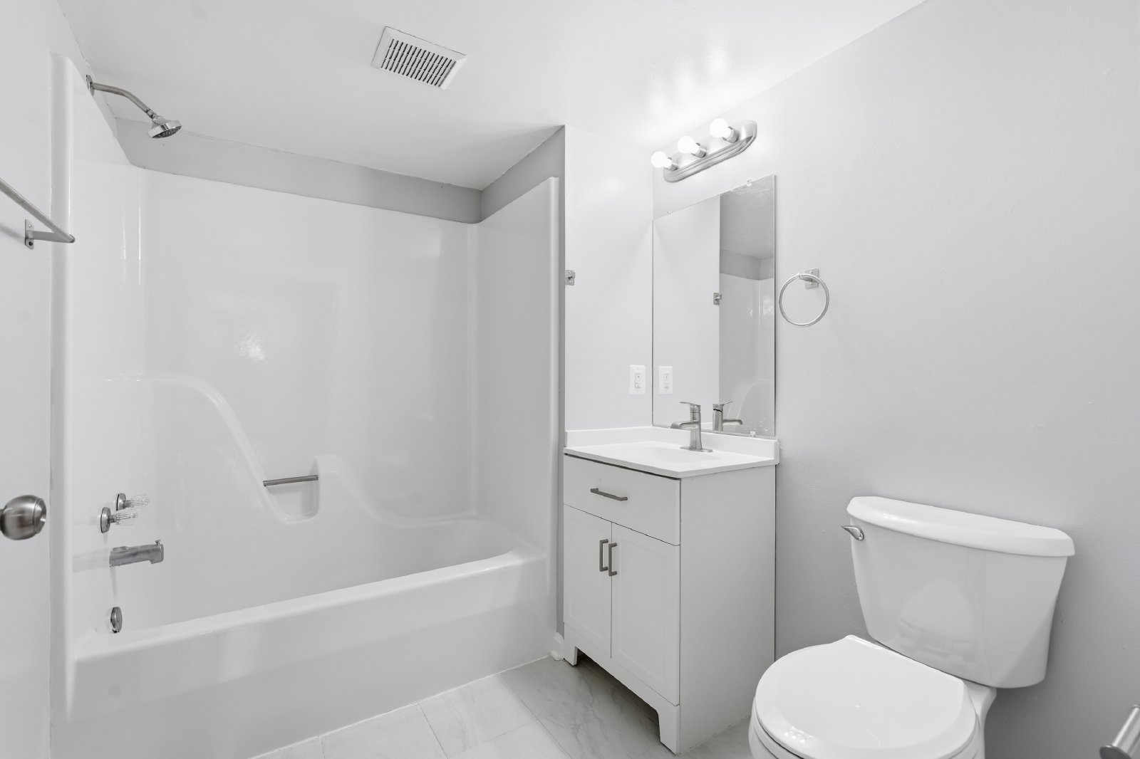 4804 Calvert Road - 2 property image