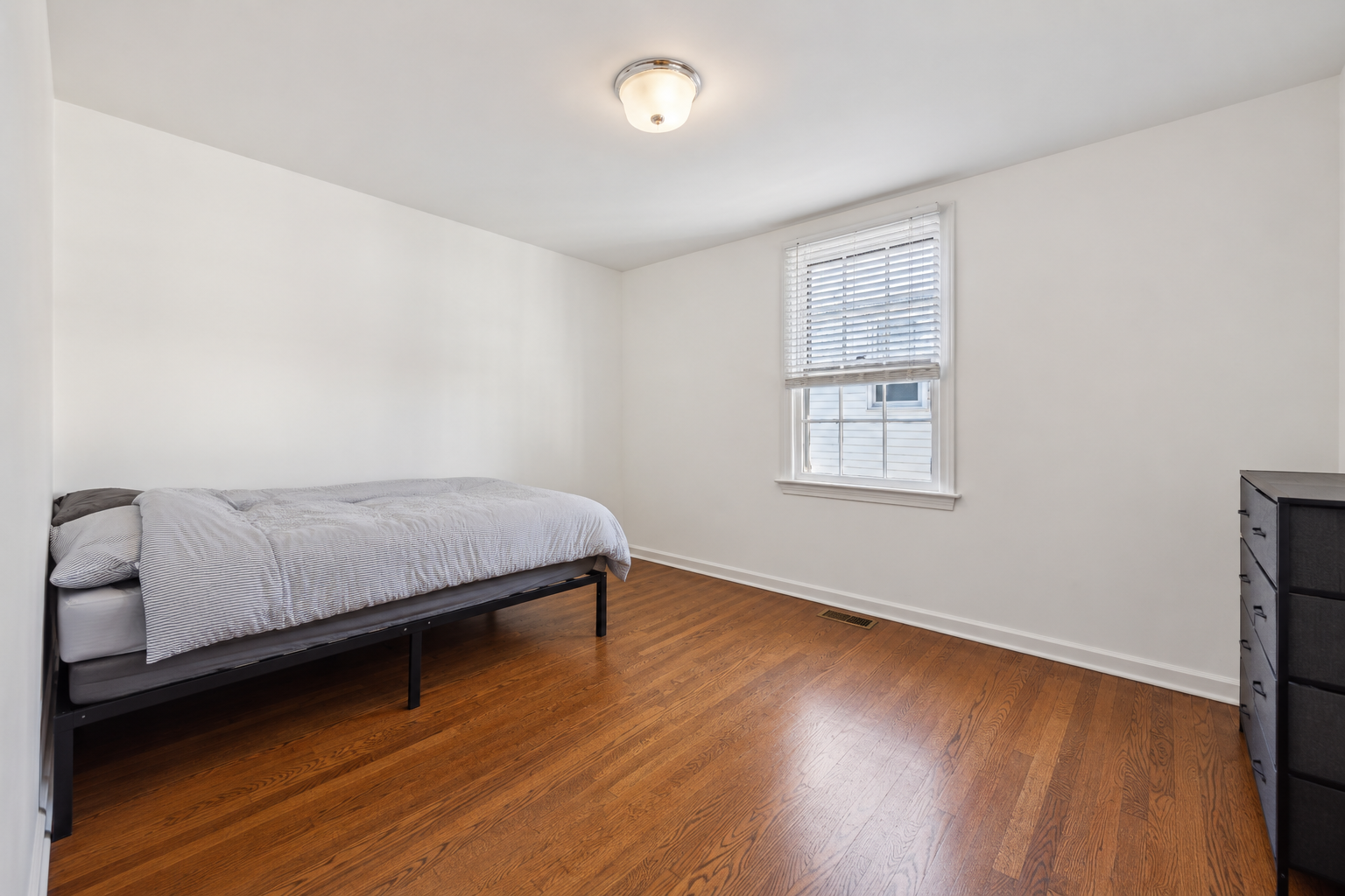 4717 Tecumseh Street - 1 property image