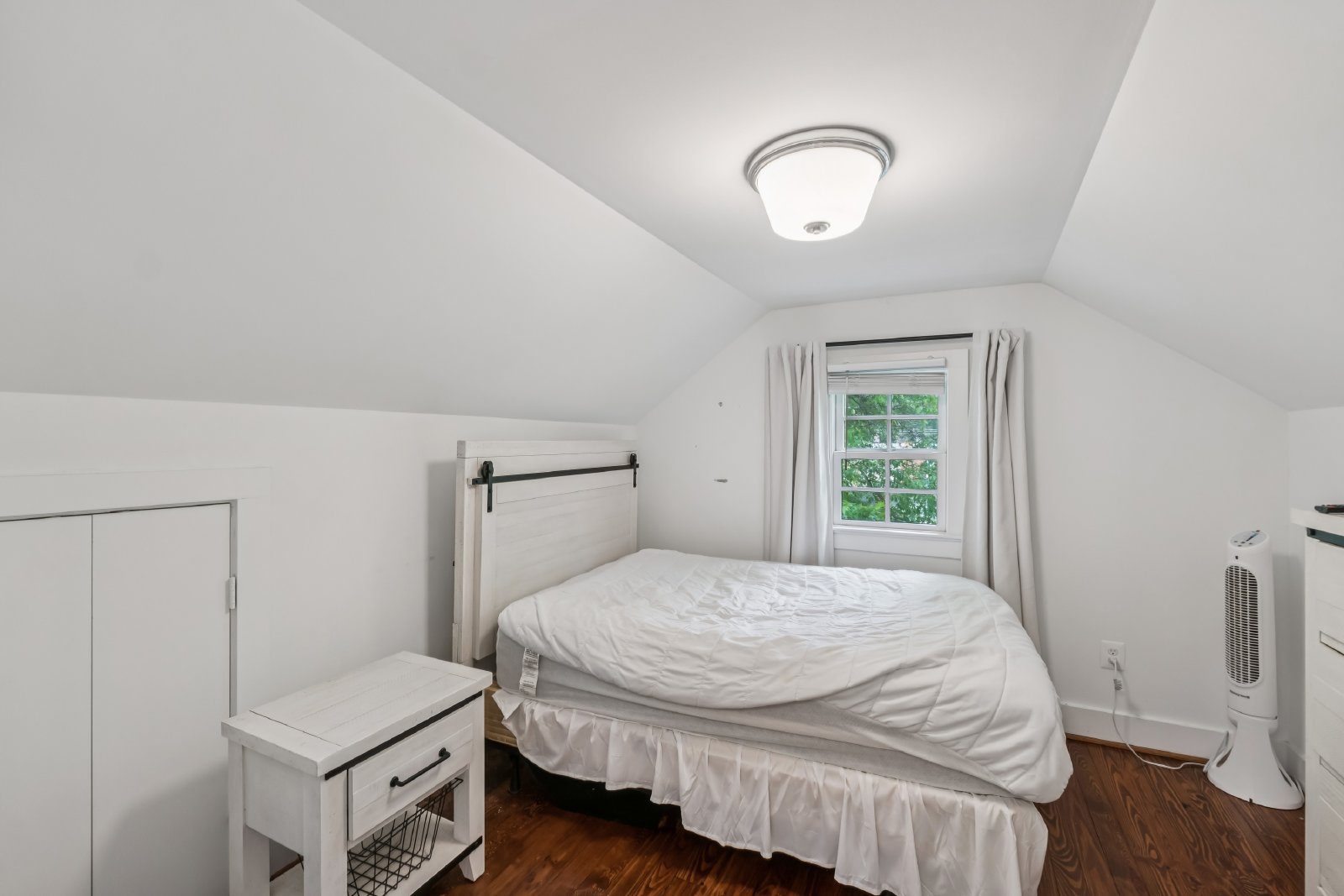 7209 Dartmouth Avenue - 1 property image