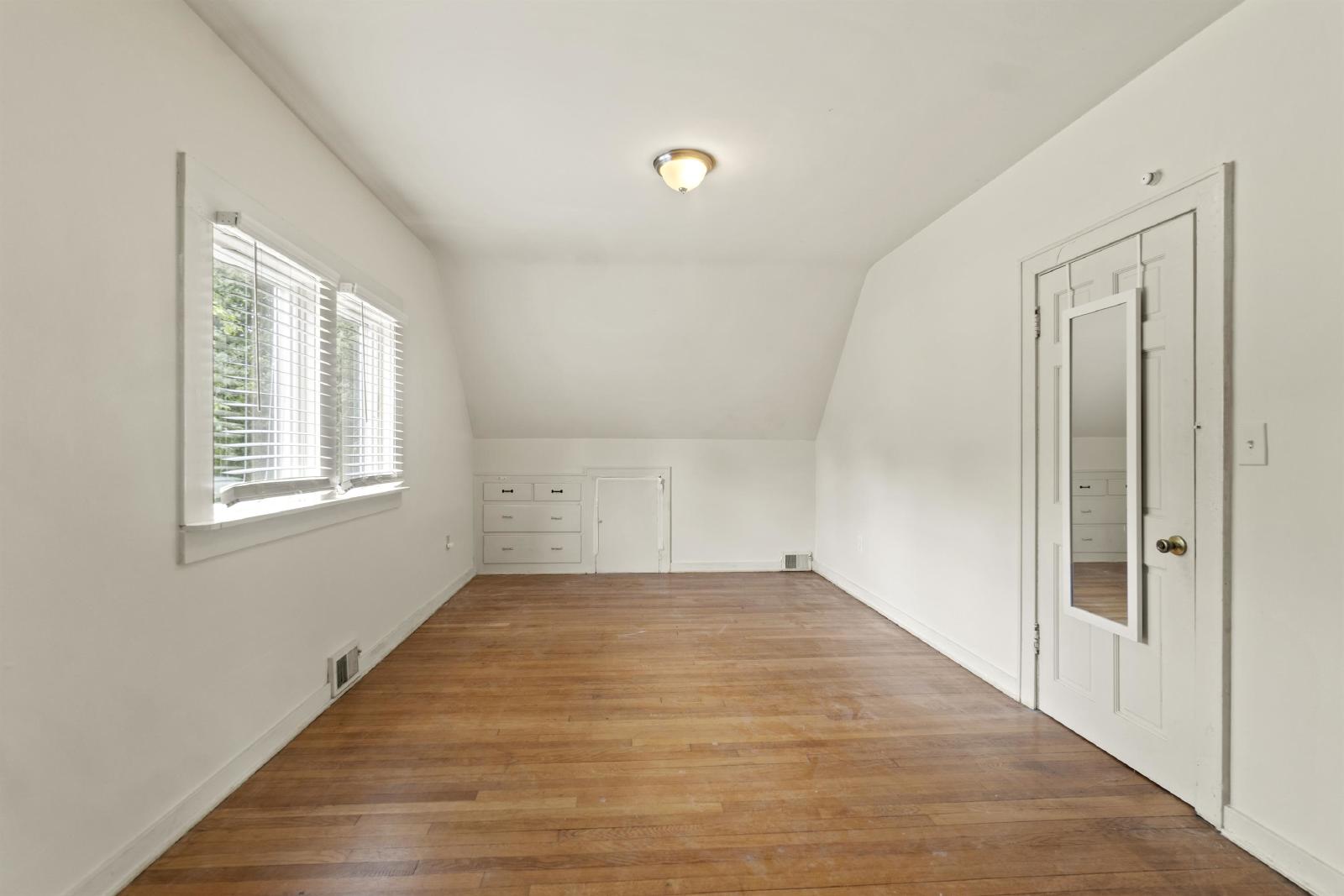 4609 Knox Road - 1 property image